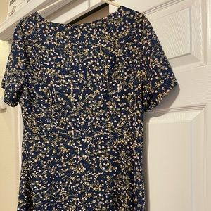 Plus size summer dress ordered from Shein. Only wore once like new condition.